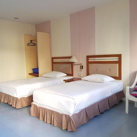 Casa Holiday Hotel Sha พิษณุโลก ภายนอก รูปภาพ
