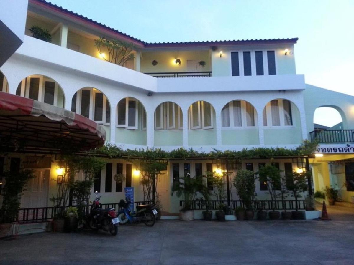 Casa Holiday Hotel Sha พิษณุโลก ภายนอก รูปภาพ